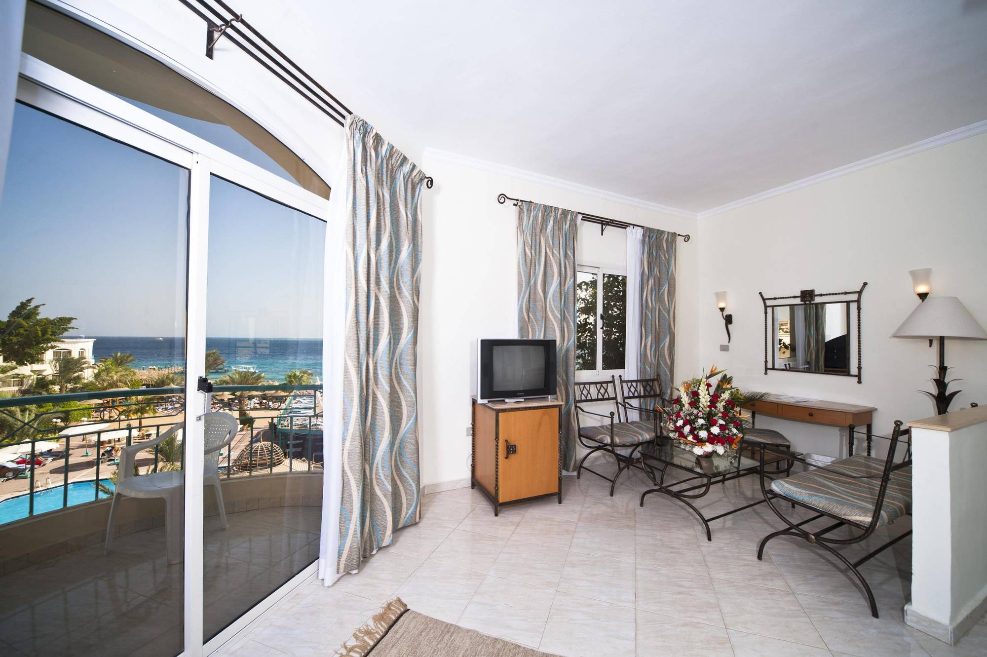 Bella Vista Resort Hurghada Families And Couples Only Exterior photo