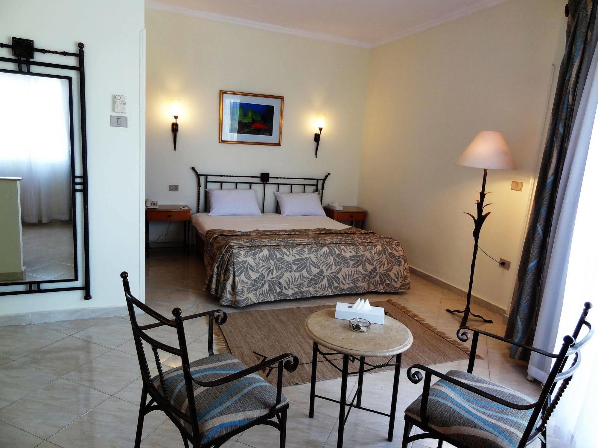 Bella Vista Resort Hurghada Families And Couples Only Exterior photo